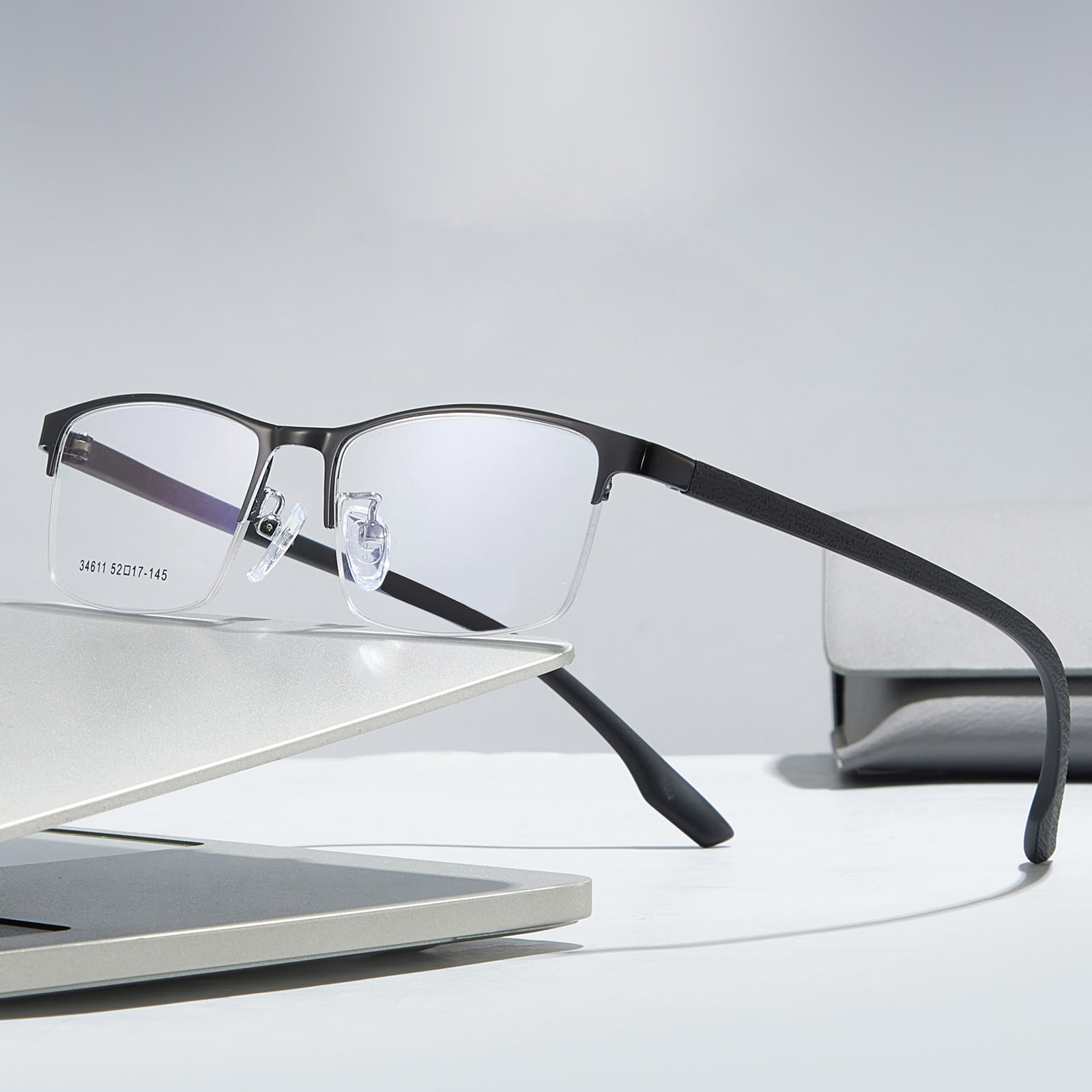 34611 Lunettes minimalistes en alliage hypoallergénique à demi-monture