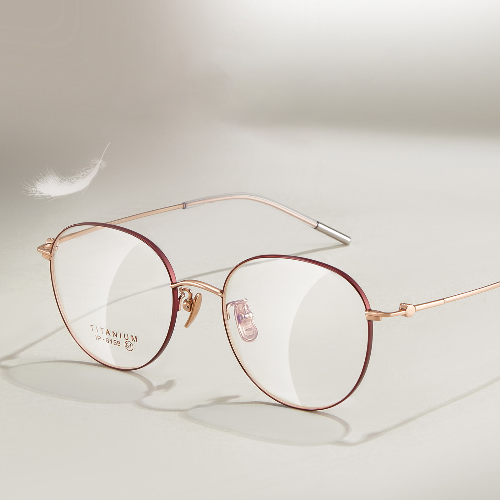 Verres ovales en titane fin 6159