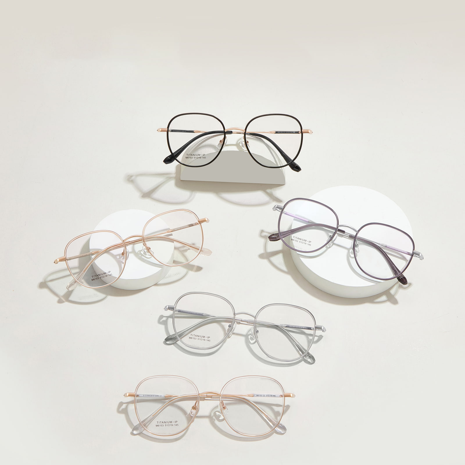 M6153 Monture ronde Jambes en titane Détails métalliques Lunettes en titane Beta