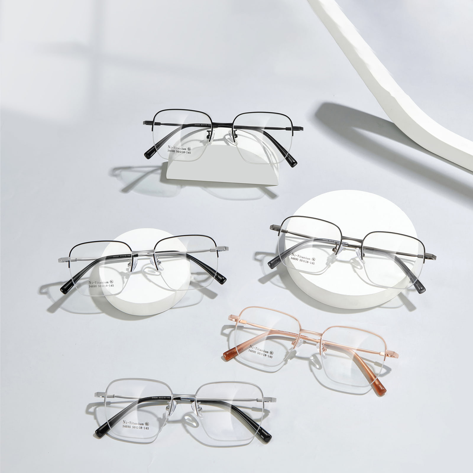 34690 Lunettes rétro intégrales dorées
