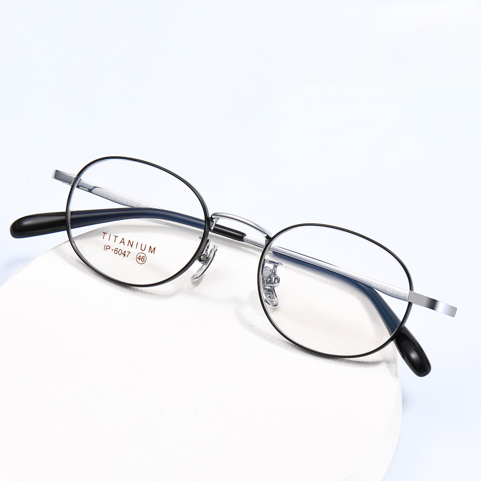 6047 Lunettes en titane pur non allergènes à larges bords