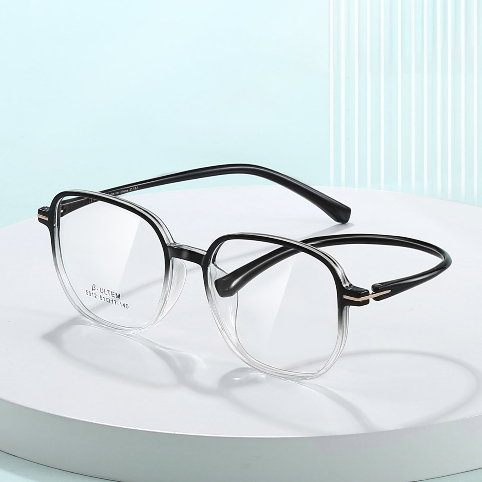 Lunettes TR90 en acier et plastique, dégradé noir et blanc, monture carrée, tungstène, titane, 5512