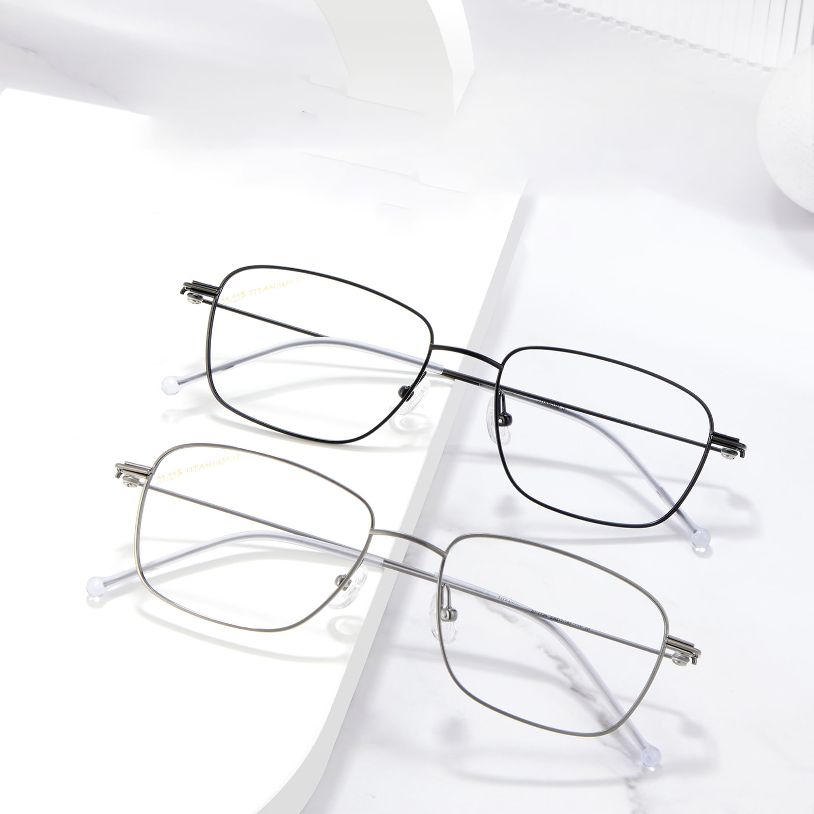 Lunettes en titane pur à monture carrée ultralégères 7734