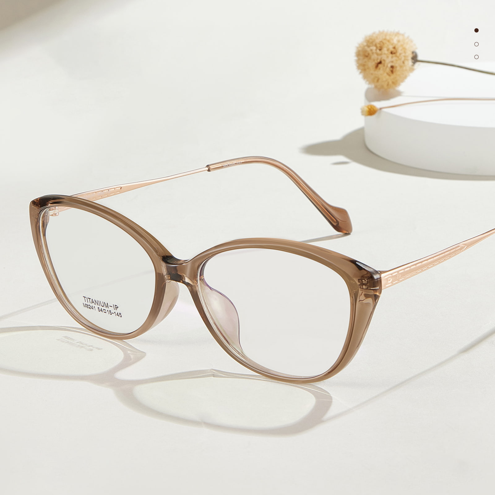 M8241 Jambes pliables en titane gaufré β Lunettes en titane