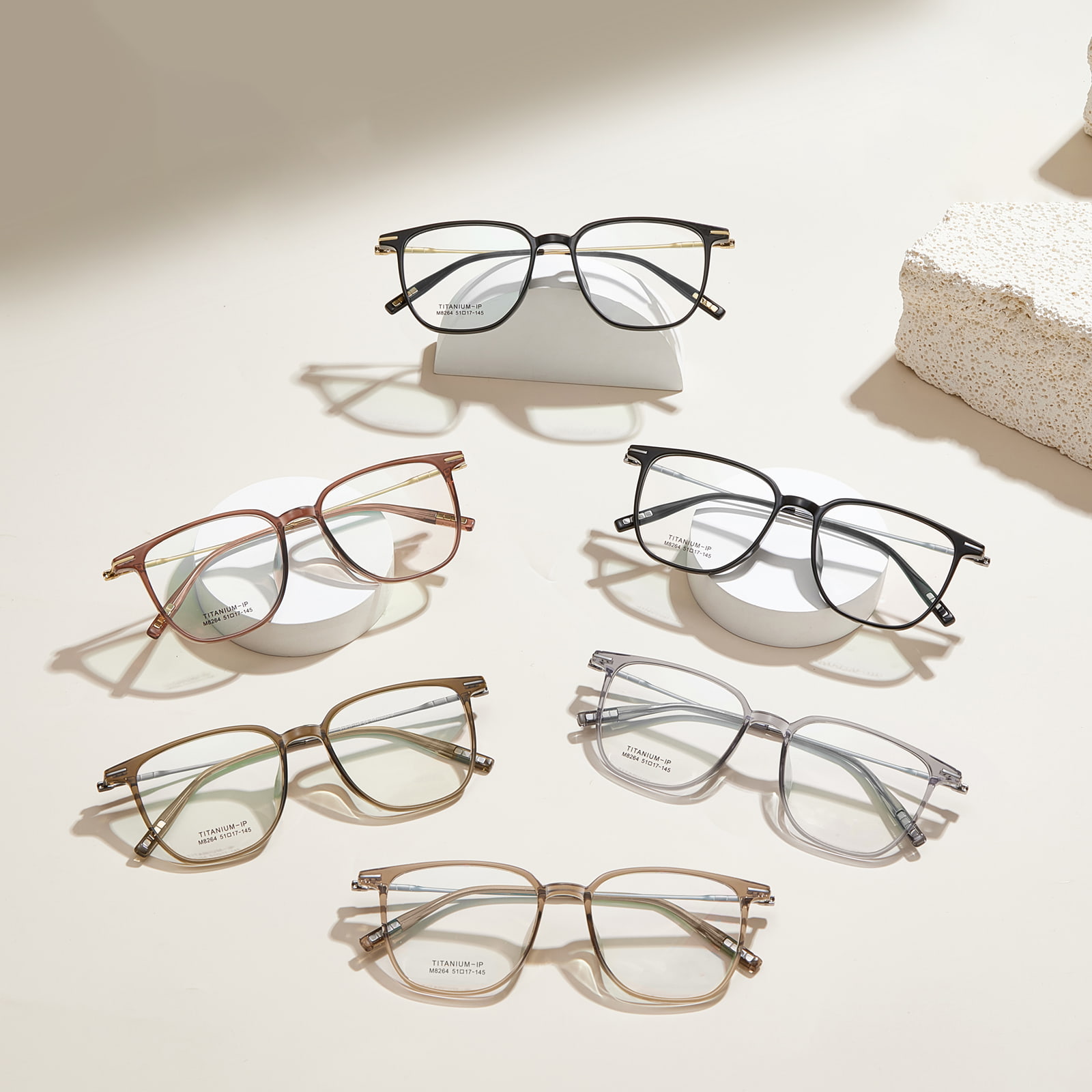 Lunettes M8264 en bambou et titane légères et durables